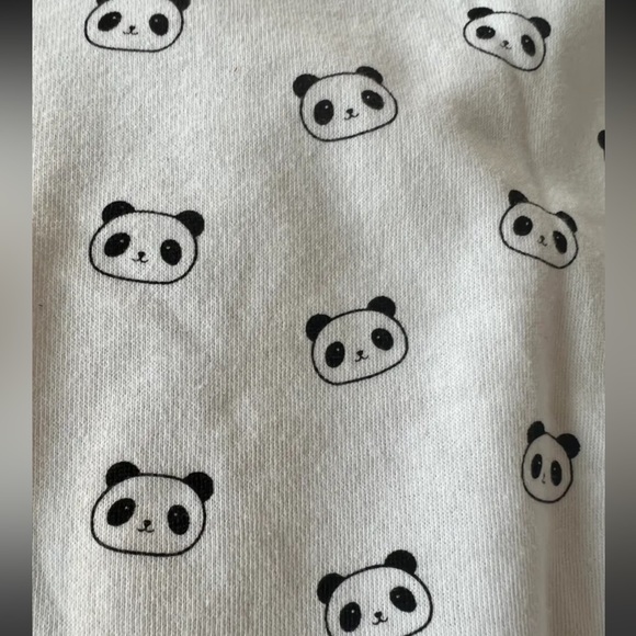 [SOLD] Cute panda sweatshirt - Picture 2 of 3